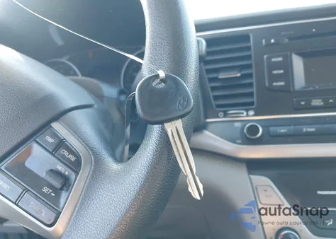 2018 Hyundai Elantra Se из США, поврежденный, VIN KMHD74LF8JU523325